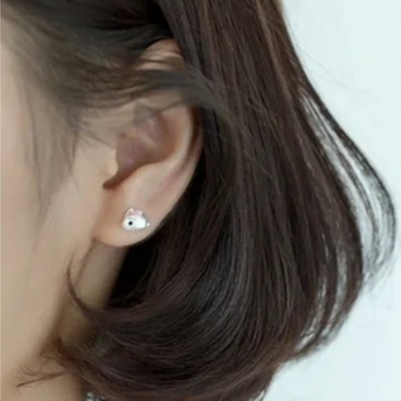 925 Sterling Silver Dainty Bunny Stud Earrings - Picture 6 of 6